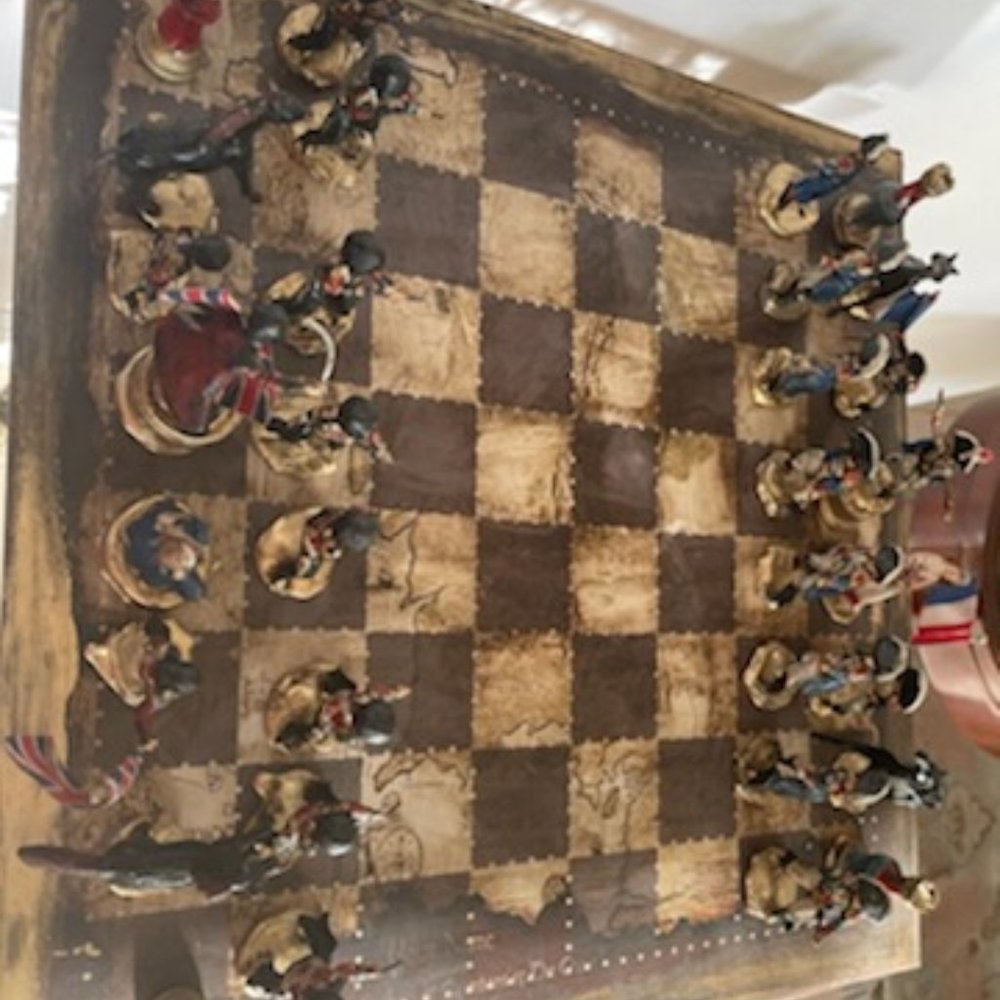 CHESS SET